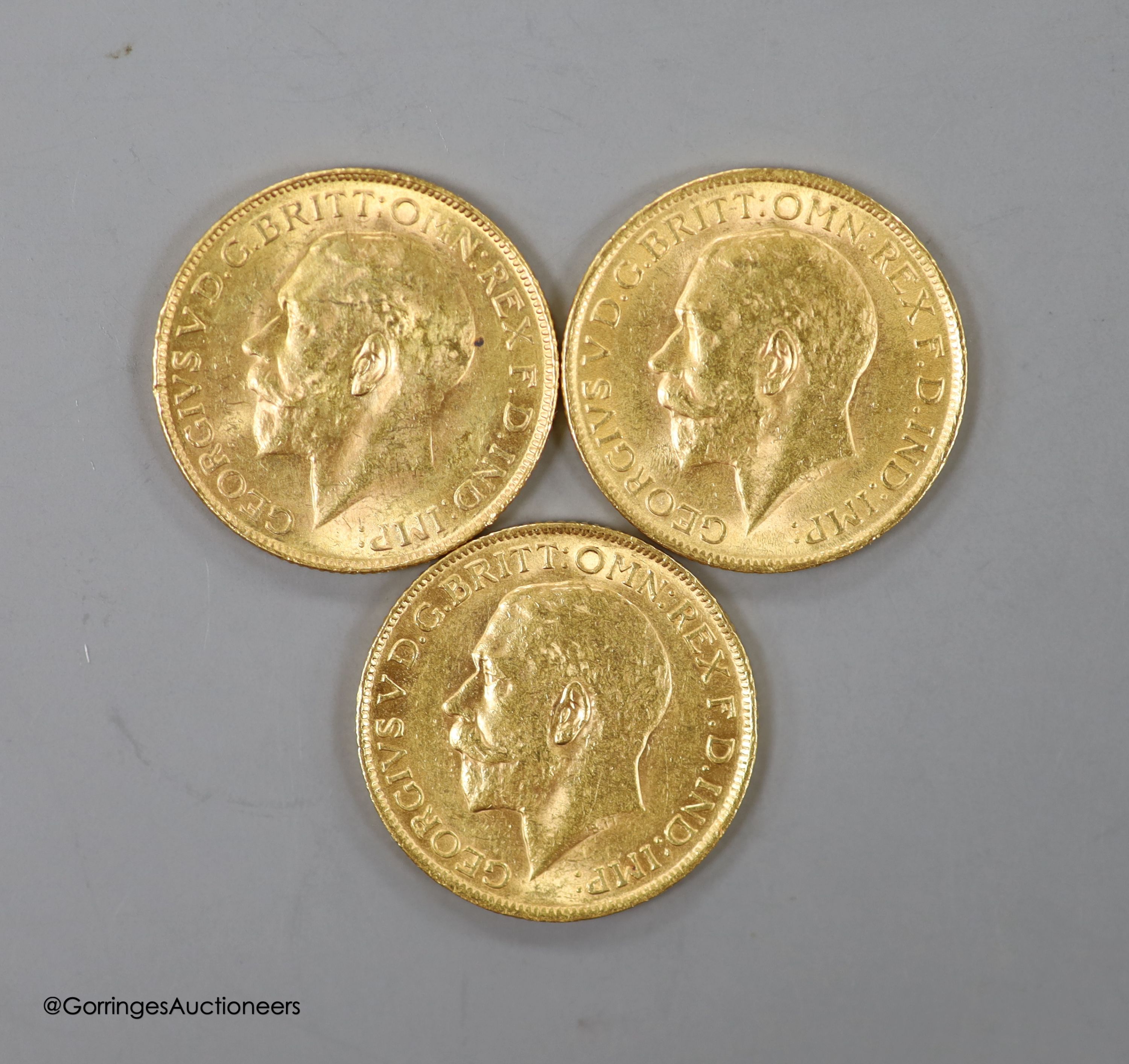 Three George V gold sovereigns, 1913, 1914 and 1928SA